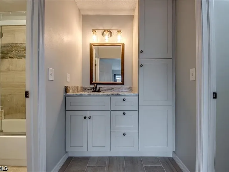 6337 Royal Woods Dr — Photo 17