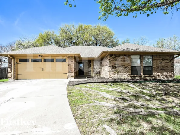 5 Hastings Ct, Mansfield, TX 76063