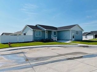 4314 Indiangrass Rd, Grand Island, NE 68803