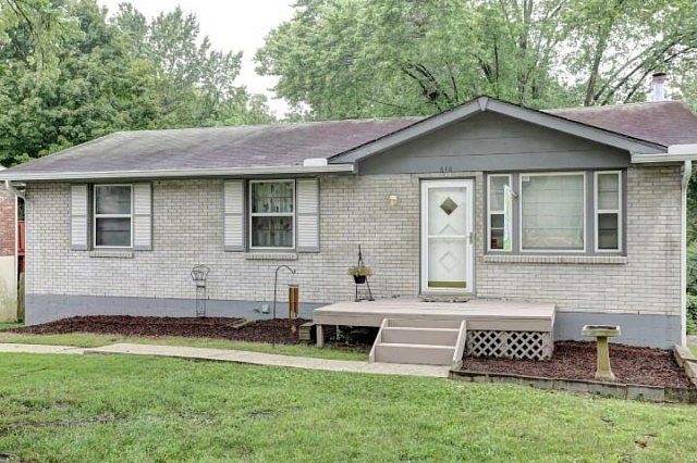 2nd image of 618 Larchwood Dr