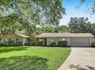 1801 Pleasantview Dr E, Jacksonville, FL 32225