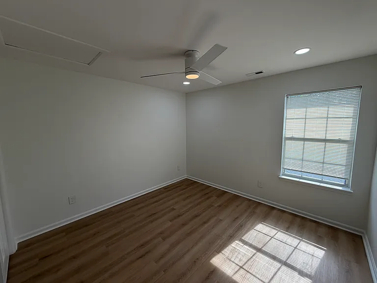 1630 Willow Cv — Photo 30