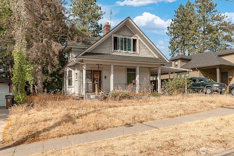 4th image of 325 E 20th Avenue