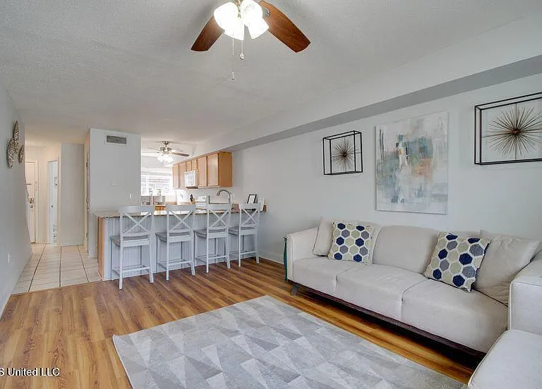 1664 Beach Blvd #176 — Photo 9