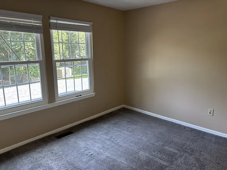 8105 Blake Ct — Photo 8