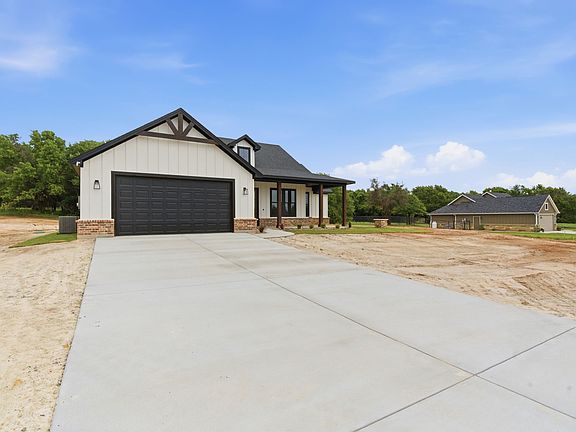 2nd image of 145 Graystone
