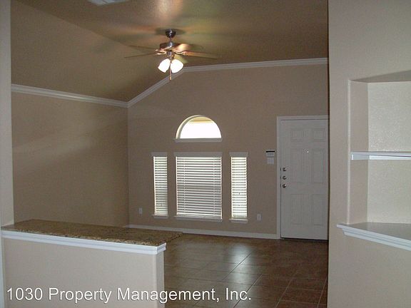 3rd image of 4706 Passion Flower Blvd APT B