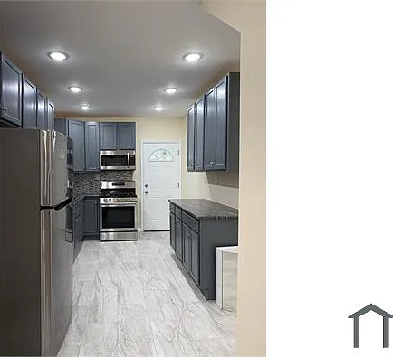 5111 Lena St — Photo 1
