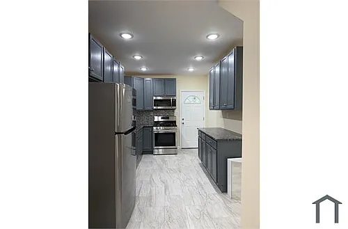 5111 Lena St Photo 1