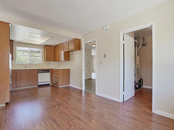 5th image of 10459 Bonny Dr