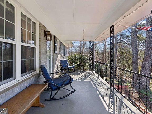 3rd image of 3490 Springdale Forrest Blvd