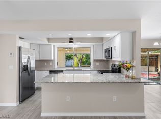 11880 McGregor Blvd, Fort Myers, FL 33919