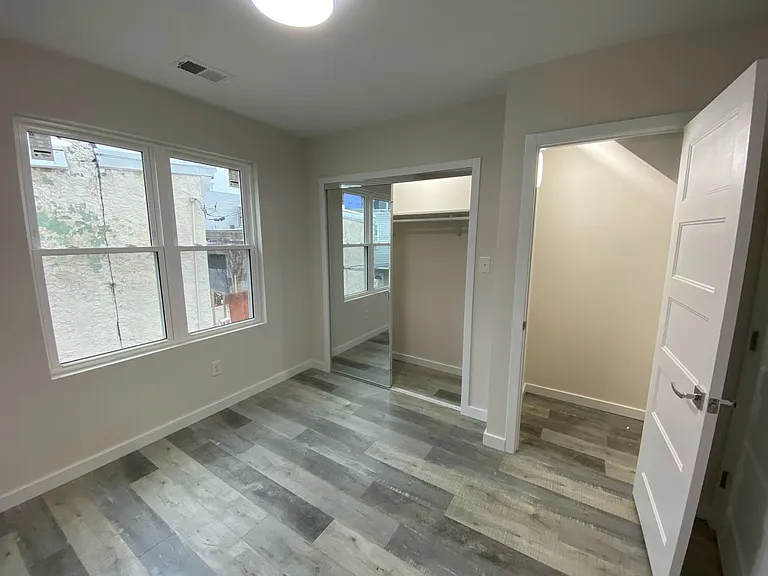 2609 Almond St — Photo 14