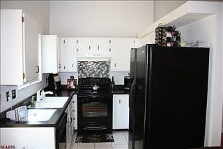 4th image of 463 Xavier Ct