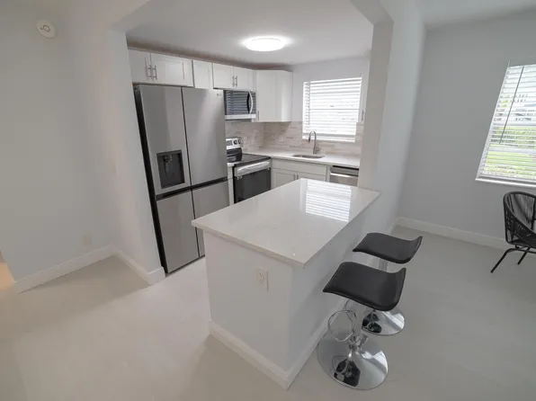 53 Lyndhurst #C, Deerfield Beach, FL 33442