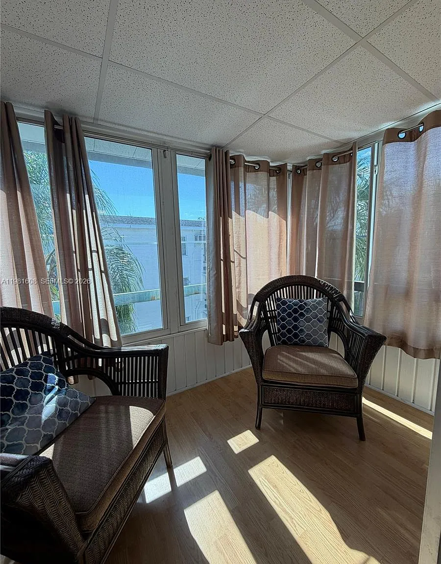2 bed, 2.0 bath, $1,500 — Photo 4