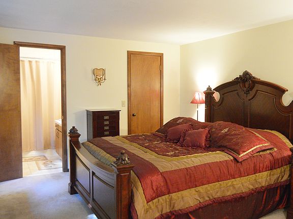 Master bedroom suite 
