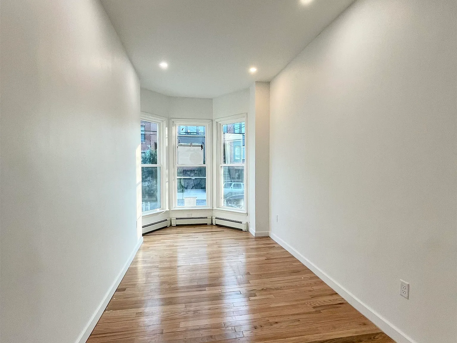 2 bed, 1.0 bath, $2,300 — Photo 3