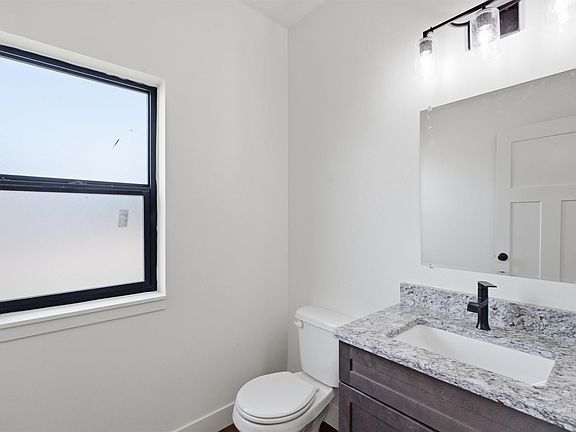 4th image of 2824 Cyprus Cir