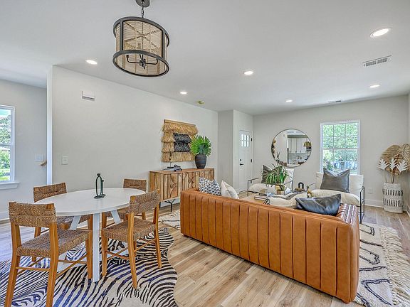 5th image of 1685 Old Military Rd