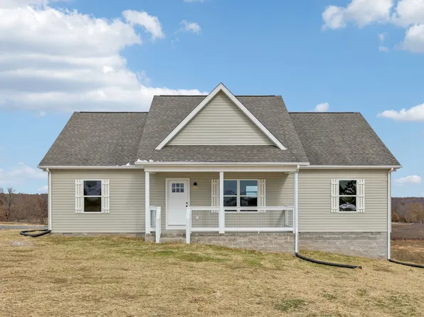 2649 Oak Knob Rd, Lafayette, TN 37083