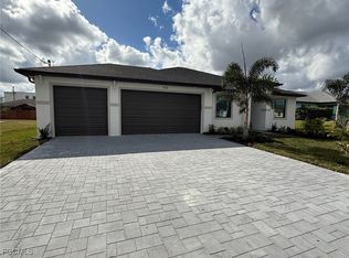 426 NW 3rd Ter, Cape Coral, FL 33993