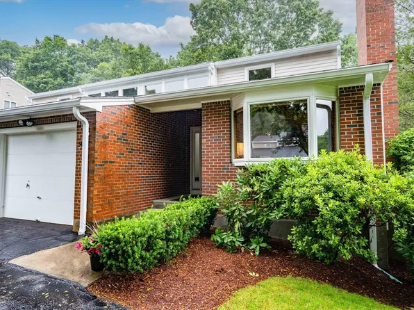 34 Edward Dr, Winchester, MA 01890