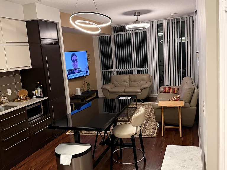 770 Bay St #Penthouse 603 — Photo 8