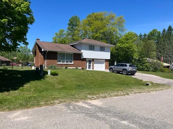 25 Fitz Ave, South River, ON P0A 1X0