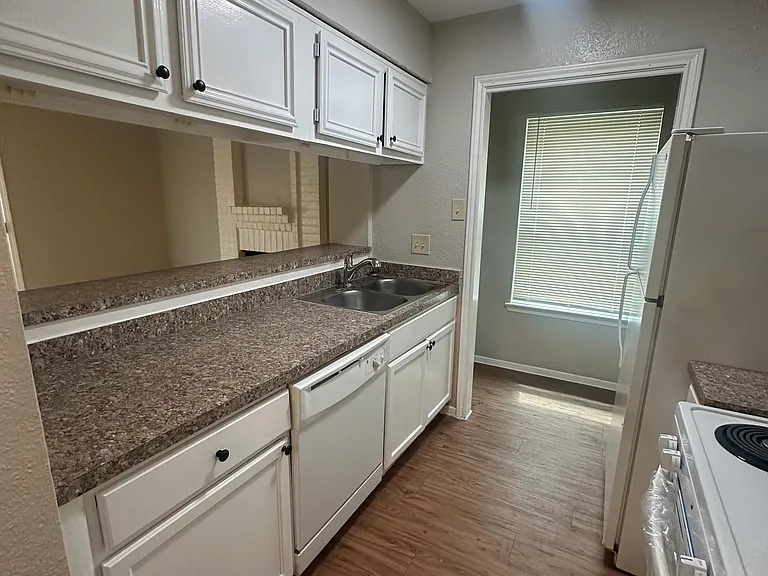 1304 Brenda Ln #A — Photo 7