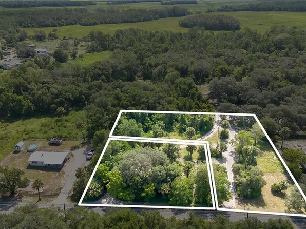 837 Snow Hill Rd, Geneva, FL 32732