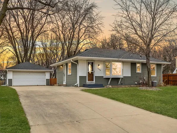 7048 90th St S, Cottage Grove, MN 55016