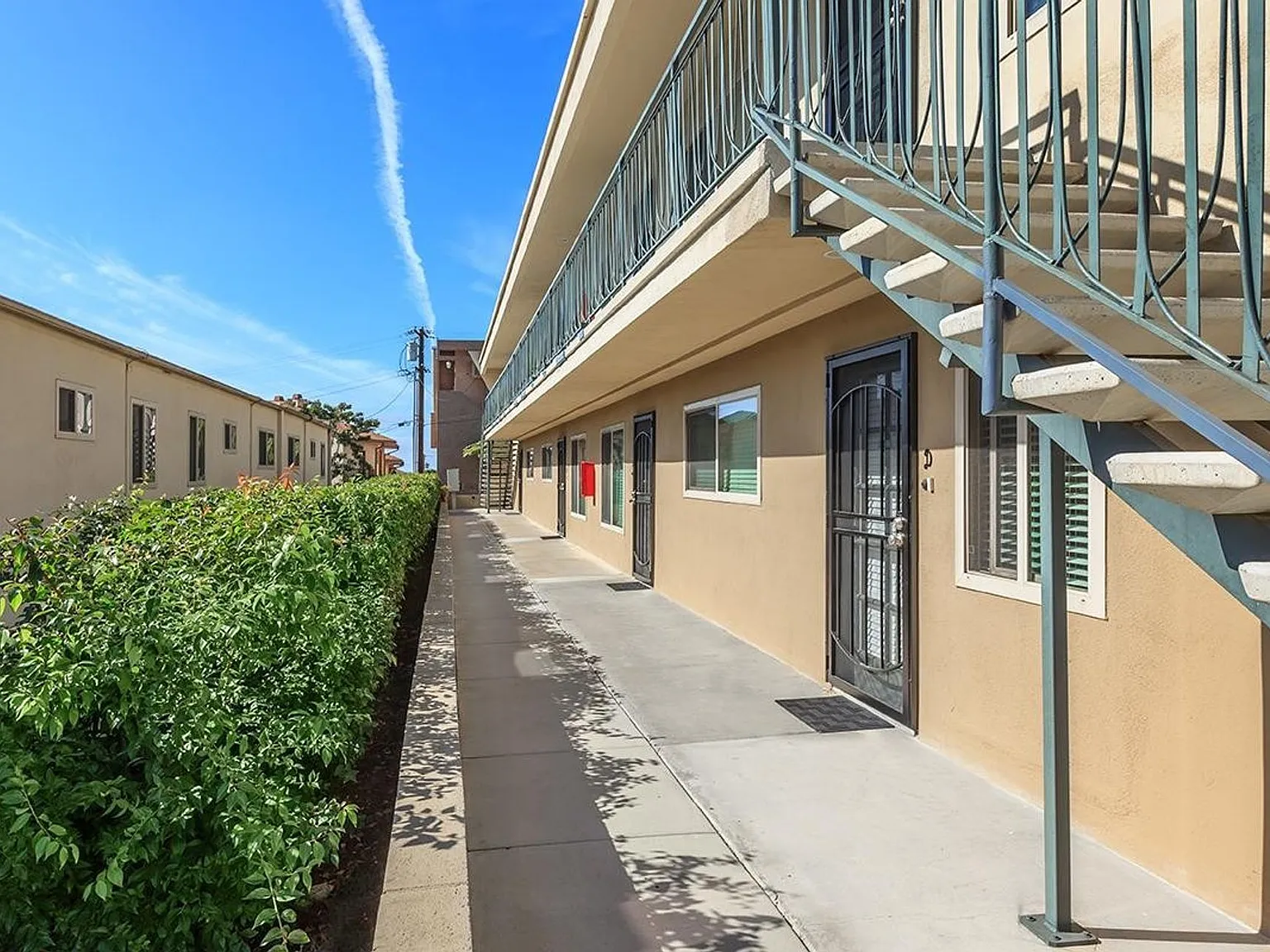 Fresno Terrace Apartments — Photo 4