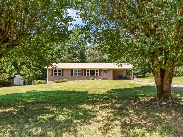 196 Victor St, Camden, TN 38320