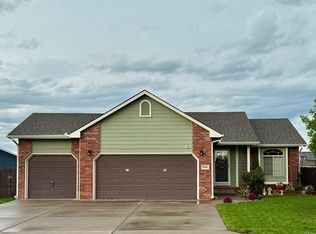 2636 E Keys Ct, Derby, KS 67037