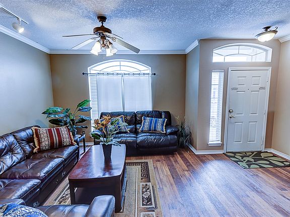 2nd image of 217 Navarro Dr