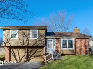 520 Airway Ln, Belton, MO 64012