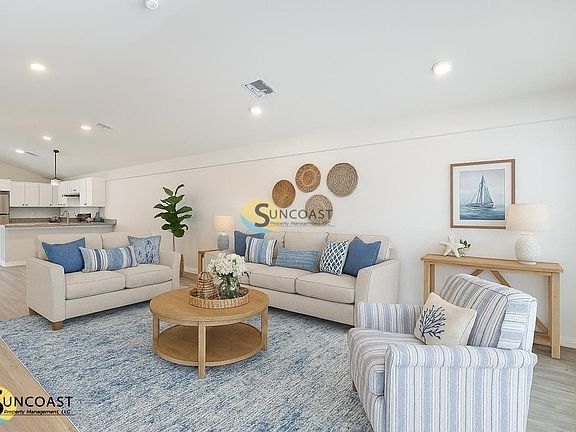 5th image of 109 E Harvard St