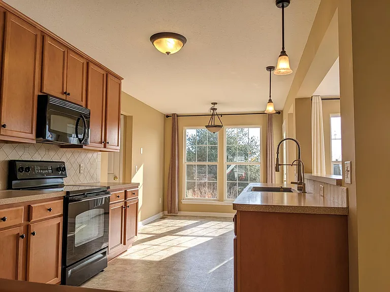 9786 Emerald Ridge Ave NW — Photo 12