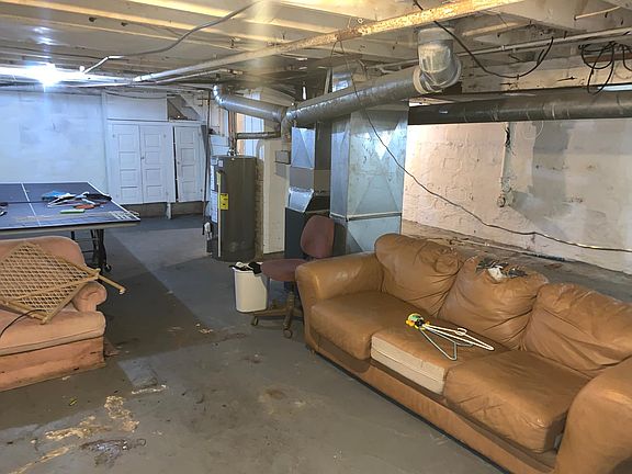 5th image of 870 Bertha Ave