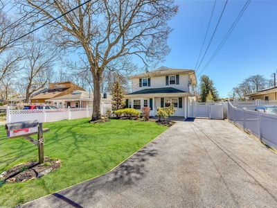 18 W Rugby Drive, Shirley, NY, 11967