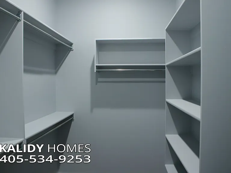 521 Remington Ave — Photo 16