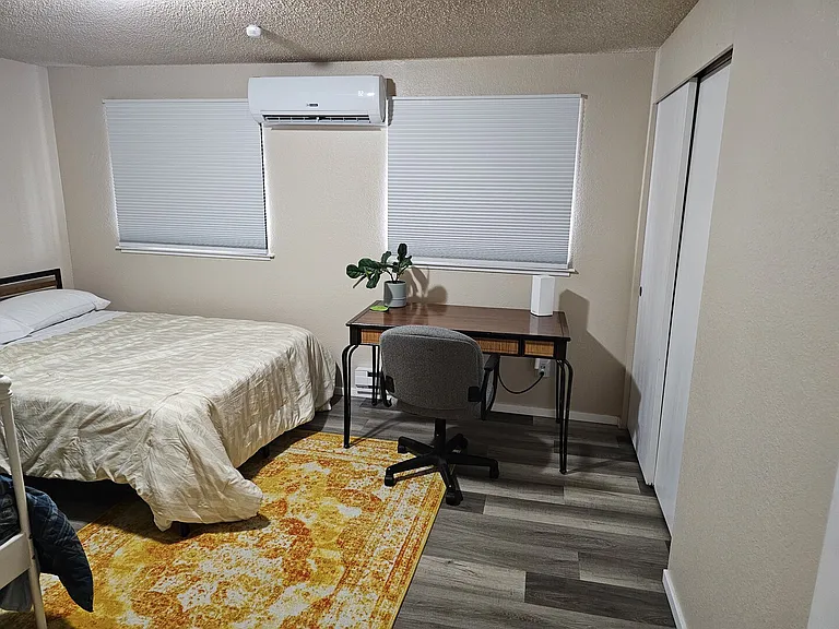 E Marine View Dr — Photo 2