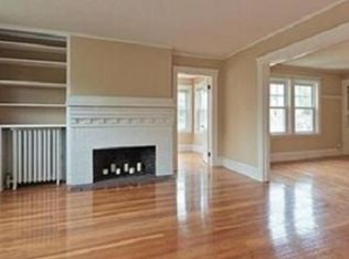 25 Park Ave #1, Winchester, MA 01890