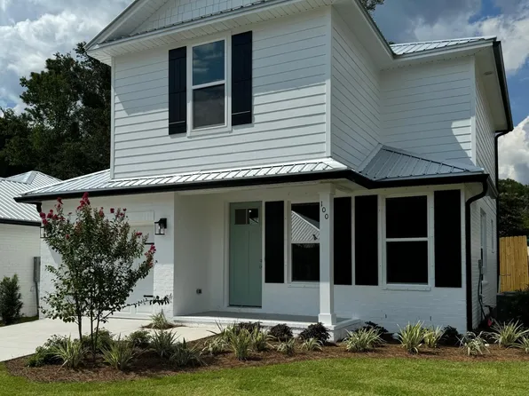 106 Penny Ln, Valparaiso, FL 32580