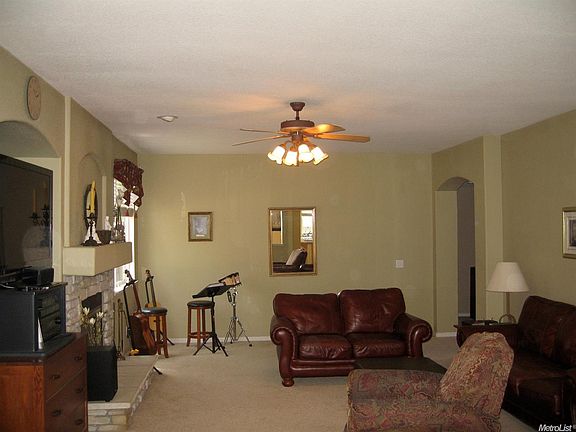 3rd image of 3166 Hopscotch Way