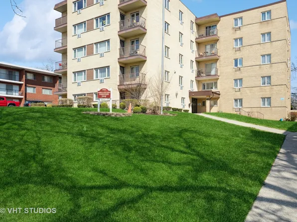2030 W 111th St APT 207, Chicago, IL 60643