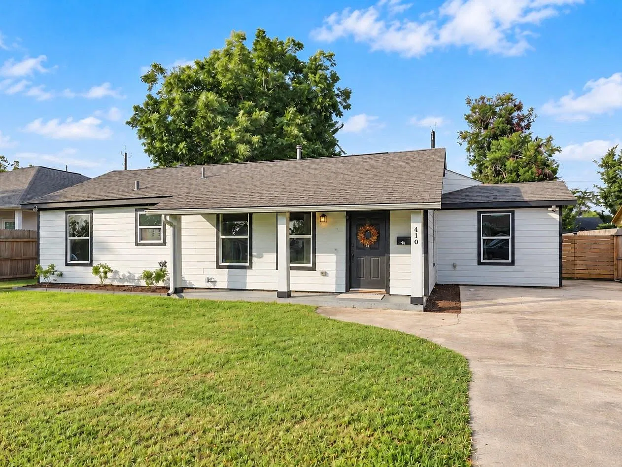 3 bed, 2.0 bath, 1480 sqft, $2,100 — Photo 1