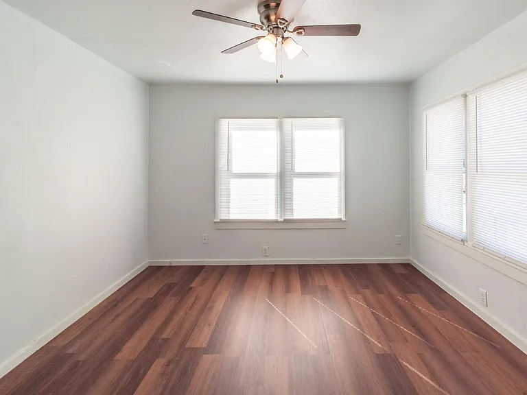 1610 Lennon Ave — Photo 9