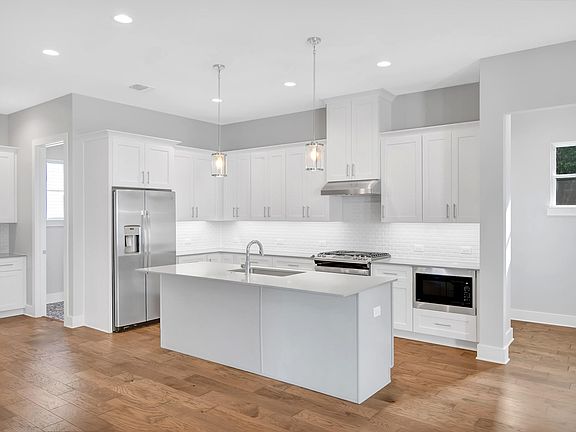 2nd image of 3022 Sunridge Dr